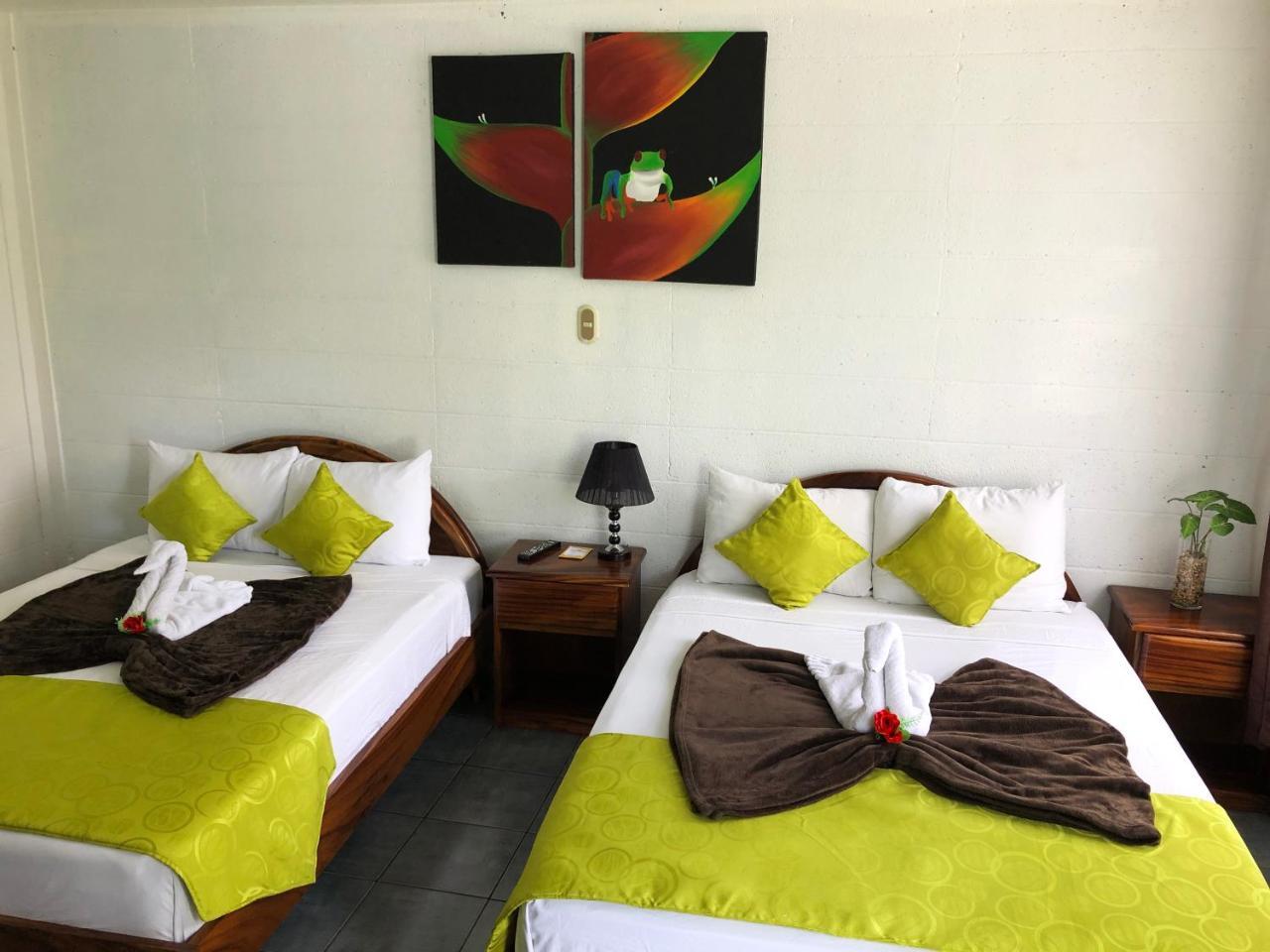 La Fortuna Backpackers Resort Kültér fotó